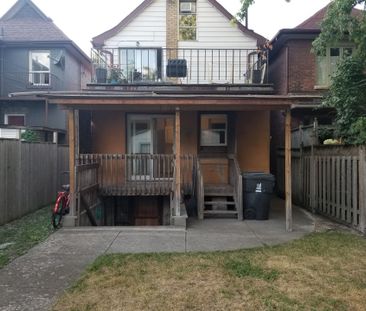 For Lease - 2143 Gerrard Street Unit# Main Fl, Toronto, Ontario - Photo 1