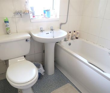 Weoley Avenue, Birmingham - Photo 6