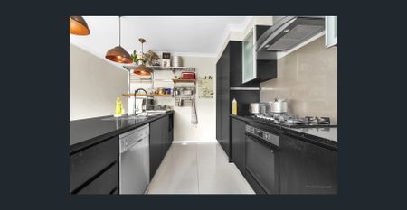 Modern Family Living in the Heart of Arcadia Estate! - Photo 5