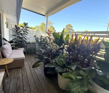 Huge Family Home with Room for all the Toys! - Photo 4