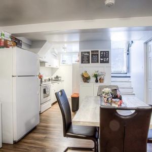 3 1/2 à Louer Dans Un Quartier Tranquill - Photo 3