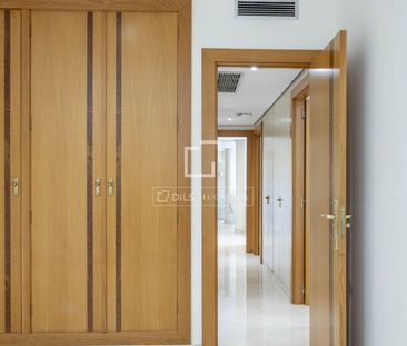 Excellent 4 Bedroom apartment with 8m² terrace for rent in El Pla d... - Photo 2