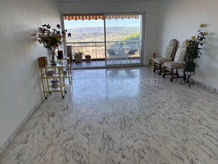 Location Appartement 3 pièces 82m² NICE 06300 - Photo 2