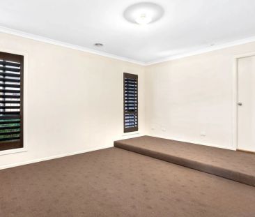 The Perfect Blend of Comfort, Space and Location - Photo 5