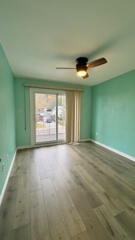 For Lease - 444 Quigley Road, Hamilton, Ontario - Photo 4