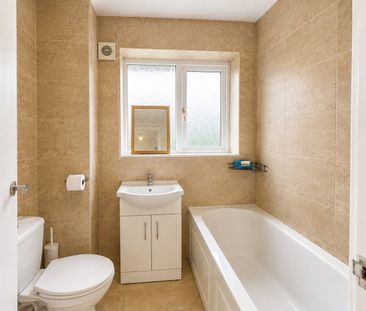 4 Bed Terraced House, Lansdowne Road, E11 - Photo 6
