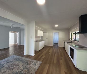 RENOVATED HOME WITH SOLAR PANELS ! - Photo 5