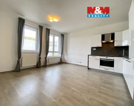 Pronájem bytu 2+kk, 58 m - Fotografie 2