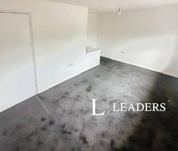 3 bedroom house to rent Reedham Way, ST2 - Photo 6