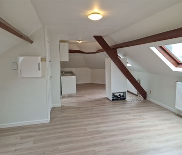 Bel appartement 1 ch rénové au dernier étage d'une résidence - Foto 2