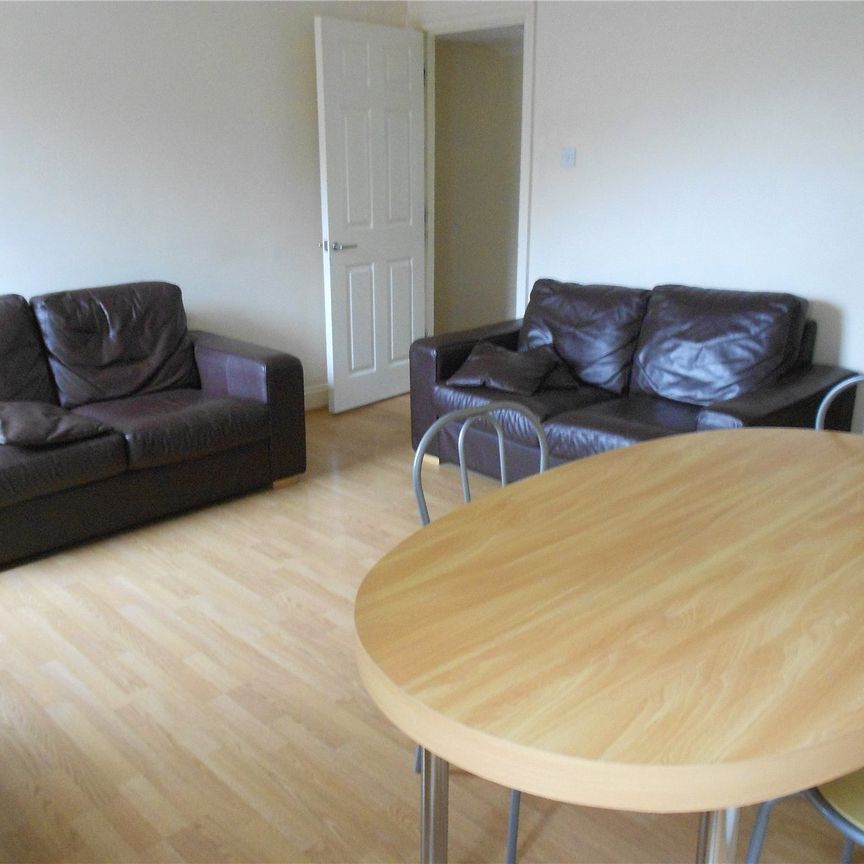 3 bedroom apartment to rent - Photo 1