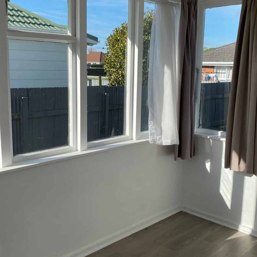 Light and Bright! - Photo 1