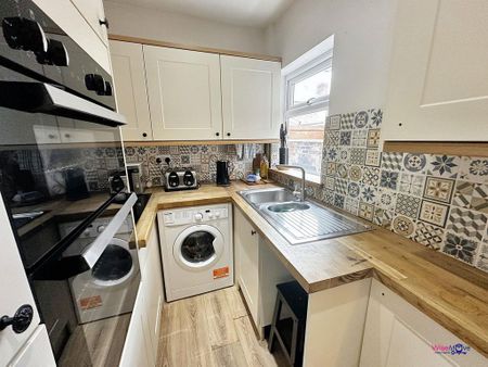 2 bedroom terraced house to rent - Photo 3