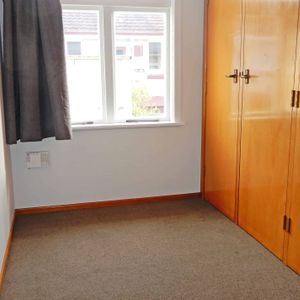 NORTH END BEDSIT - Photo 2