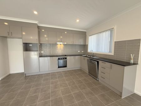 Home For Rent - Photo 4