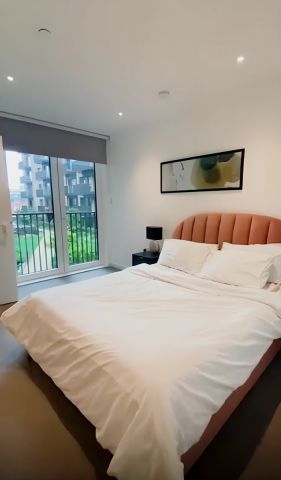 3 Bedroom 3 Bathroom - Photo 5