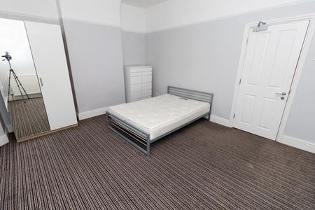 4 bedroom house share to rent - Photo 2