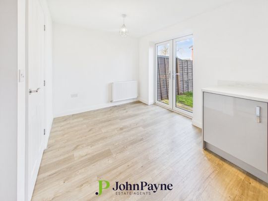 Jones Grove, Upper Lighthorne, Leamington Spa, Warwickshire, CV33 8AR - Photo 1