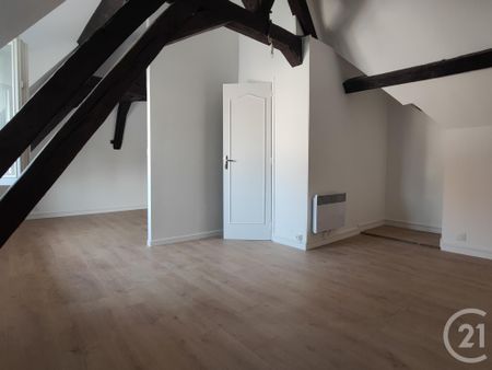 Location Appartement 2 pièces 77m² SANCOINS 18600 - Photo 5