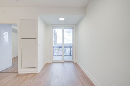 For Lease - 3250 Carding Mill Trail Unit# 401, Oakville, Ontario - Photo 3