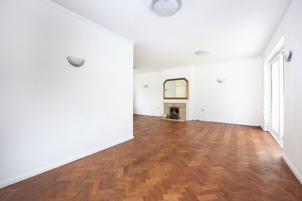 5 bedroom detached house to rent - Photo 1