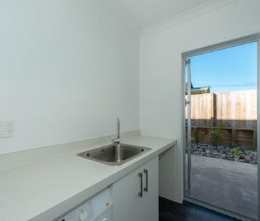 58E Herbert Road, Queenwood — - Photo 3