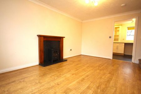 2 bedroom terraced house to rent - Photo 2