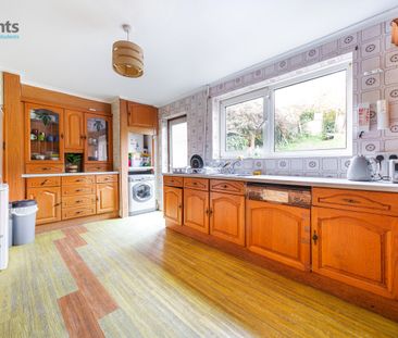 4 bedroom semi-detached house to rent - Photo 6