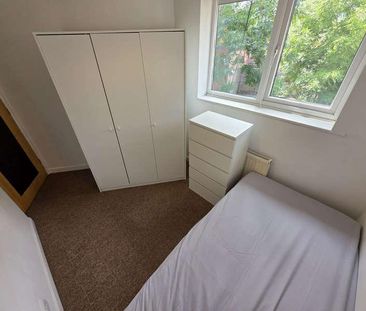 Chorlton Road, Hulme, Manchester, M15 - Photo 6
