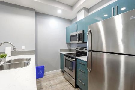 Metro 1827 — Premium 1 Bedroom Suite - Photo 4