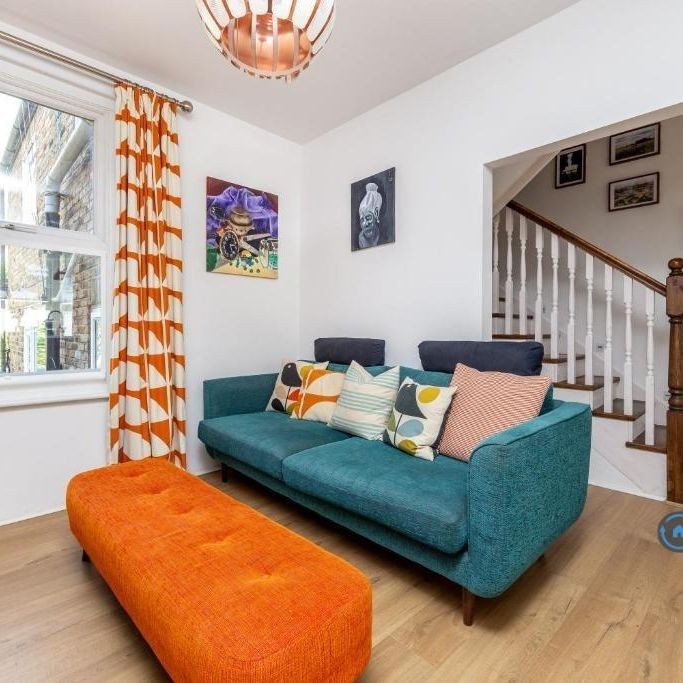 3 bedroom terraced house to rent - Photo 1