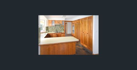 Waterfront Living – Spacious Home with Direct Canal Access - Photo 3