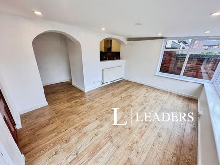 3 bedroom house to rent Lawton Heath Road, Church Lawton, ST7 - Photo 2