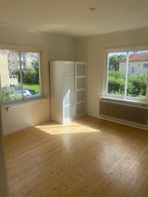 Östermalmsgatan 1 - Photo 1