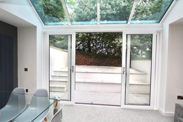 1 bedroom in a house share to rent - Photo 1