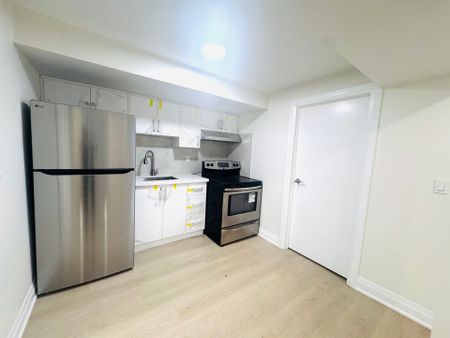 For Lease - 26 Goodview Road Unit# Basement, Toronto, Ontario - Photo 2
