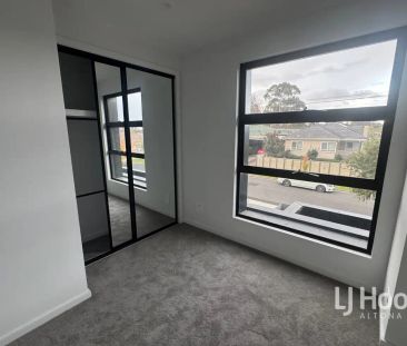 35B Andrew Street, Glenroy VIC 3046 - Photo 4
