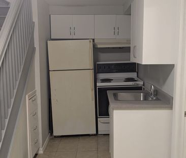 For Lease - 752 Main Street Unit# 6B, Hamilton, Ontario - Photo 1