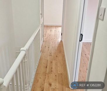 3 bedroom terraced house to rent - Photo 6