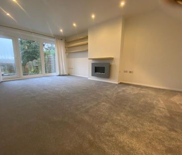 3 bedroom bungalow to rent - Photo 1