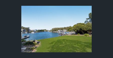 Large Family Home for Lease with Separate Guest Suite & Pool - Photo 2