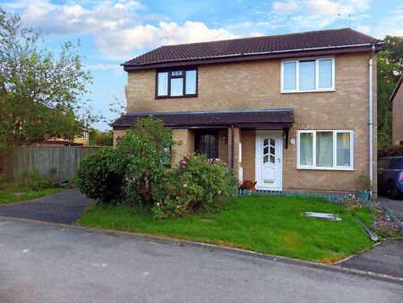 Lineacre Close, Swindon, Wiltshire, SN5 - Photo 2