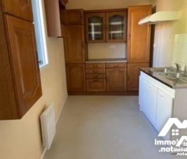 LOCATION T3 CENTRE VILLE LA GUERCHE DE BRETAGNE - Photo 2