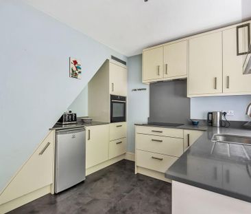 2 bedroom terraced house to rent - Photo 5