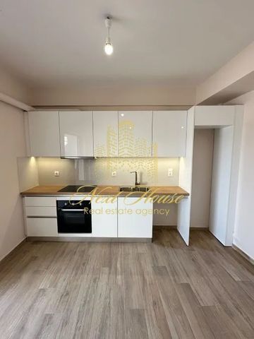 Studio/Γκαρσονιέρα για ενοικίαση Προάστιο (Πάτρα) - Photo 2