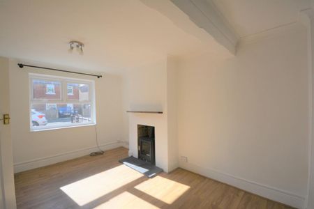 3 bedroom terraced house to rent - Photo 2