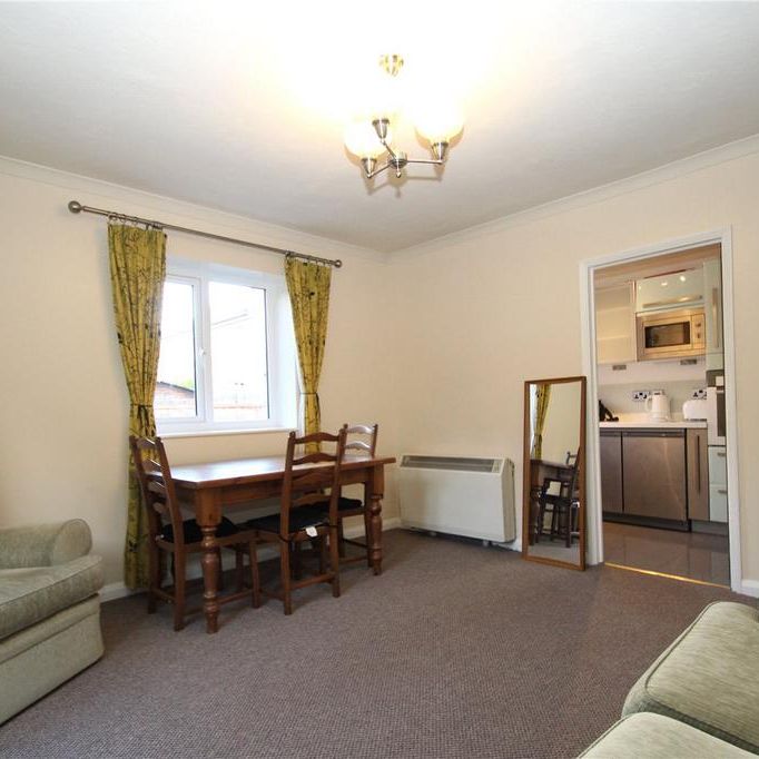 1 bedroom flat to rent - Photo 1