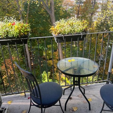 3445 Av. Ridgewood - Photo 1