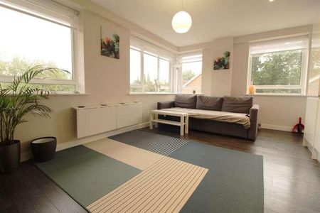 Waterloo House, Basingstoke Road, Riseley, Reading, RG7 - Photo 3