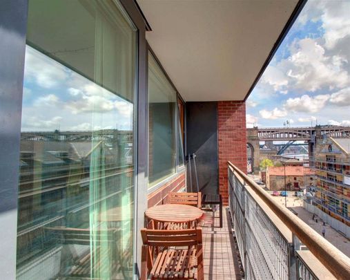 Quayside Lofts, 62 The Close, Newcastle upon Tyne, NE1 3RJ - Photo 1